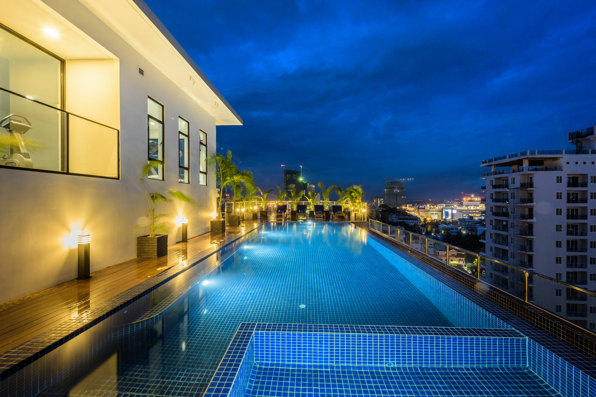 Mansion 51 Hotel & Apartment Phnom Penh Luaran gambar